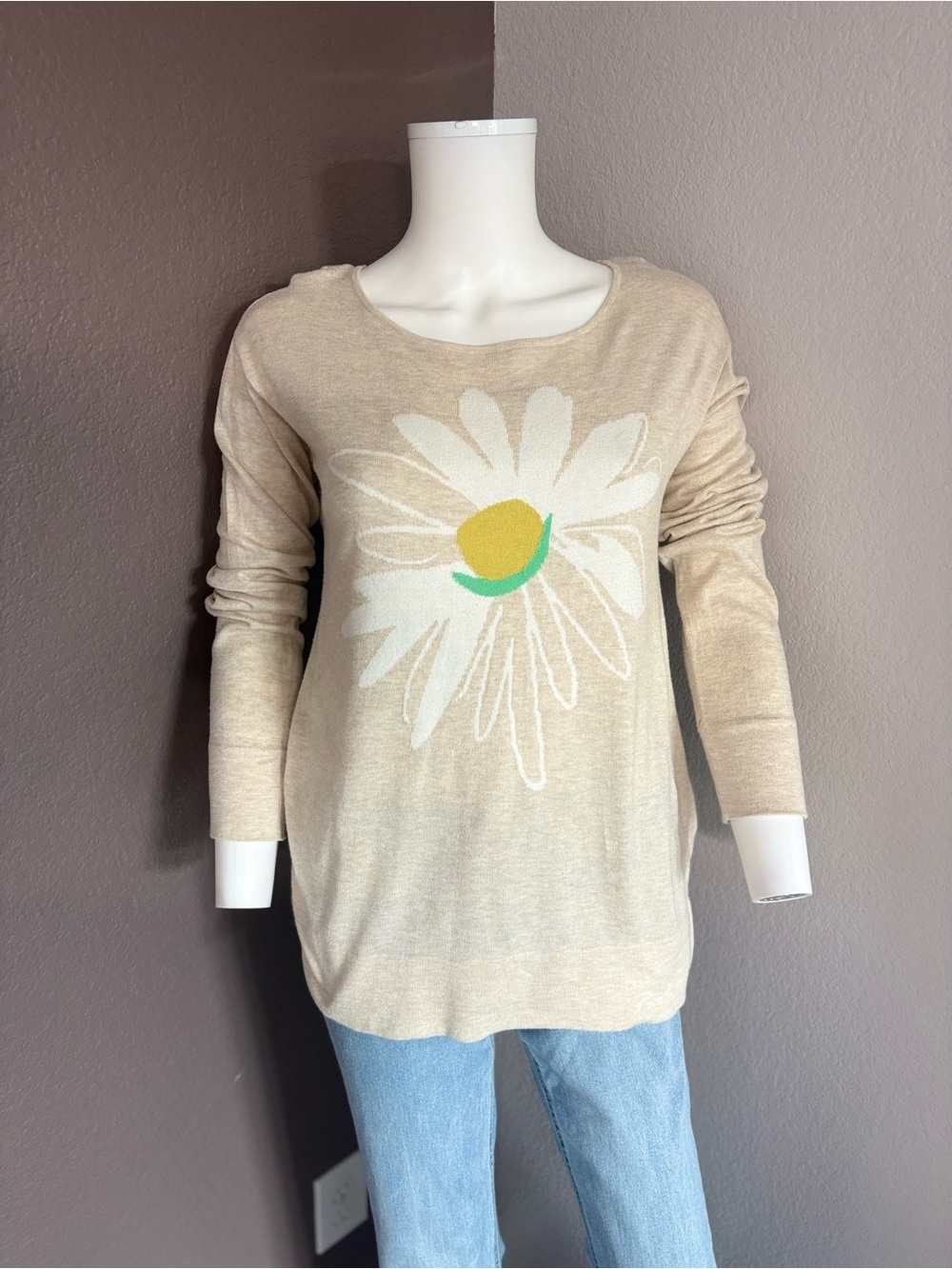 J. Jill Beige Daisy Print Pullover Sweatshirt with Yellow & Mint